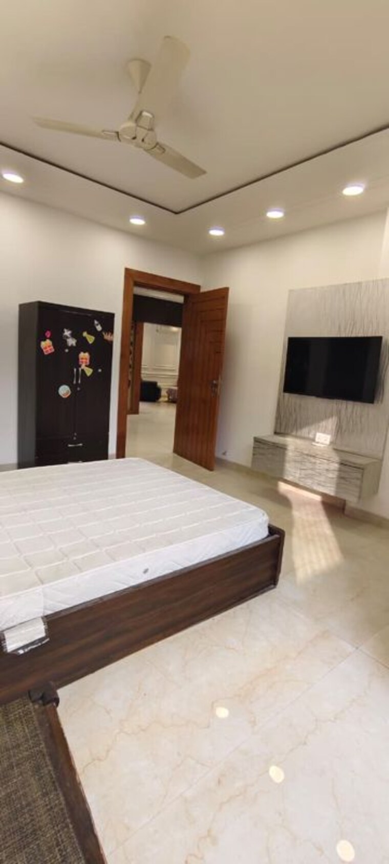 Bedroom, sector 47 3 Bedroom 215 Sq.Yd. Builder Floor In Sector 47 Gurgaon 10228366