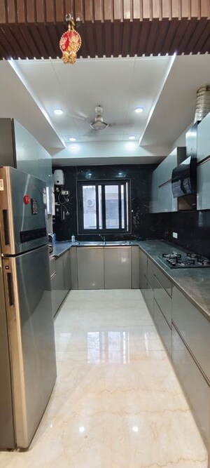 Kitchen in 3 BHK Builder Floor at Sector 47 – for Rent