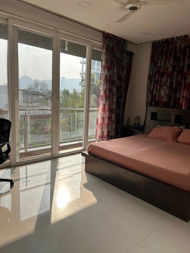 Attached Bathroom, baner 4 Bedroom 2500 Sq.Ft. Apartment In Baner Pune 10228372