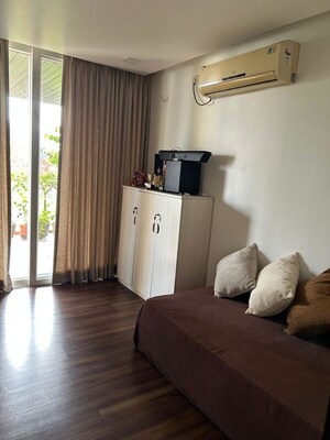 Room in 4 BHK Apartment at Baner – for Rent
