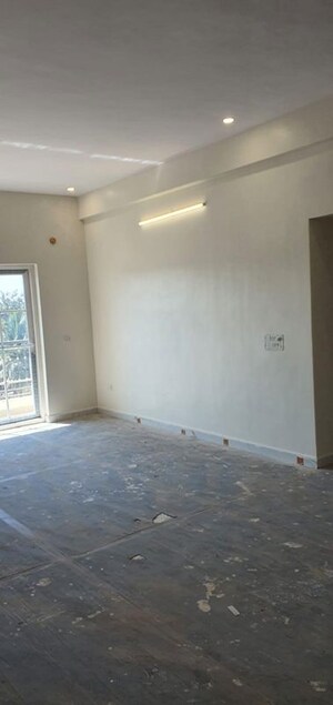 Room in 3 BHK Apartment at JG Residency, Kothanur – for Rent