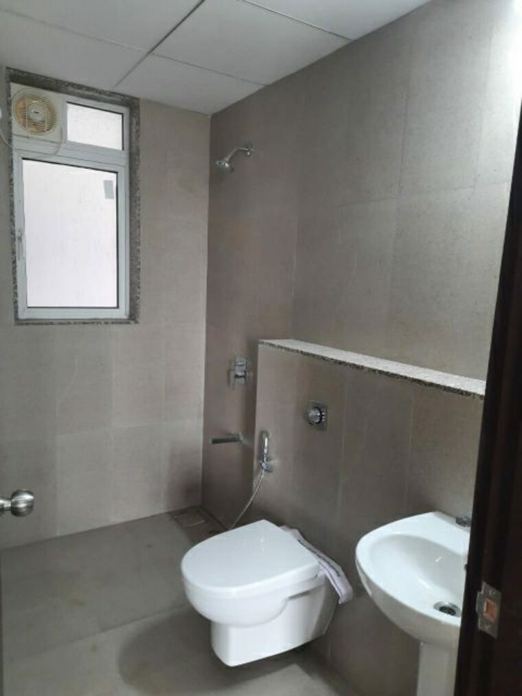 Attached Bathroom, runwal-forests 3 Bedroom 985 Sq.Ft. Apartment In Kanjurmarg West Mumbai 10228401