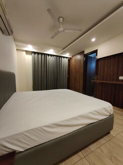 2 BHK + Pooja Room Builder Floor For Rent in Sector 56