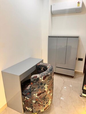 Furnished Amenities in 4 BHK Builder Floor at Green Fields Colony – for Rent