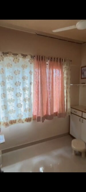 Living Room in 1.5 BHK Apartment at Shapoorji Pallonji Sarova Complex, Kandivali East – for Rent