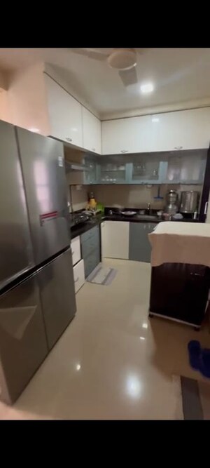 Master Bedroom in 1.5 BHK Apartment at Shapoorji Pallonji Sarova Complex, Kandivali East – for Rent