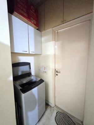 Bathroom in 2 BHK Apartment at Ranade Yashodhan, Mayur Colony – for Rent