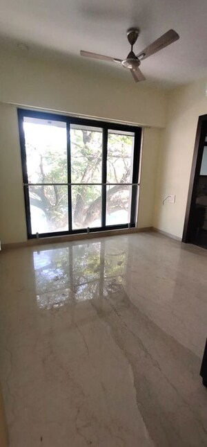 Room in 3 BHK Apartment at AP Valencia Apartment, Santacruz West – for Rent