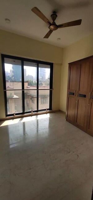 Room in 3 BHK Apartment at AP Valencia Apartment, Santacruz West – for Rent