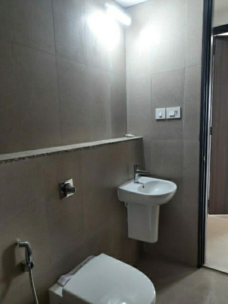Bathroom, runwal-forests 3 Bedroom 985 Sq.Ft. Apartment In Kanjurmarg West Mumbai 10228425