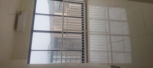 Room in 2 BHK Apartment at Dynamix Divum, Malad East – for Rent