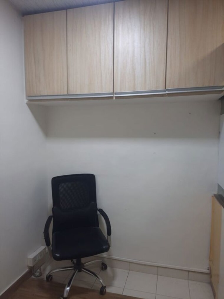 Team Area, mulund west Commercial Office Space 280 Sq.Ft. In Mulund West Mumbai 10228427
