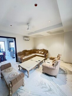 4 BHK + Servant Room Builder Floor For Rent in DLF Phase II