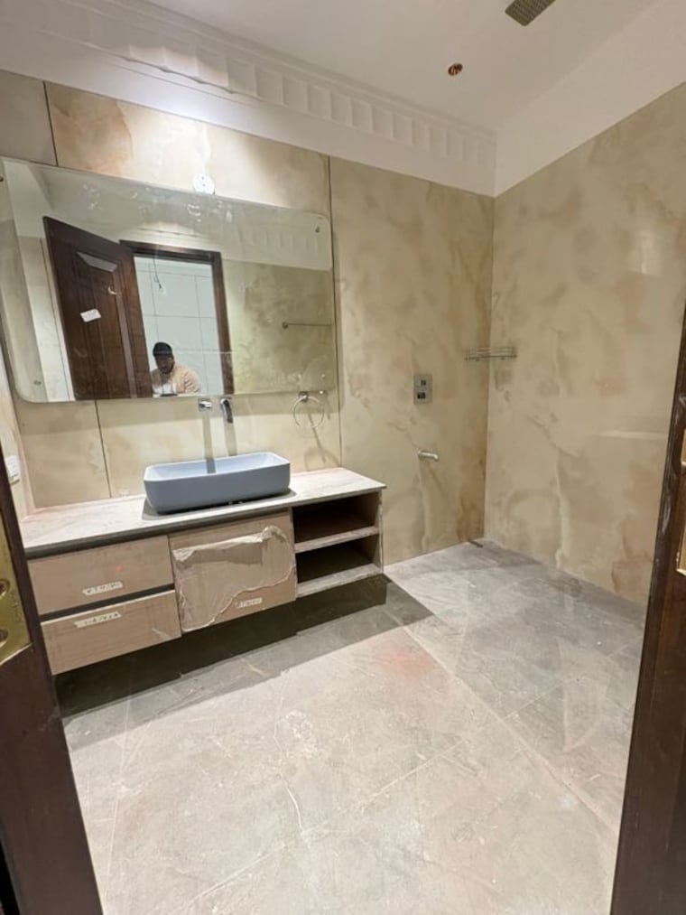 Kitchen, dlf phase ii 4 Bedroom 3200 Sq.Ft. Builder Floor In Dlf Phase ii Gurgaon 10228446