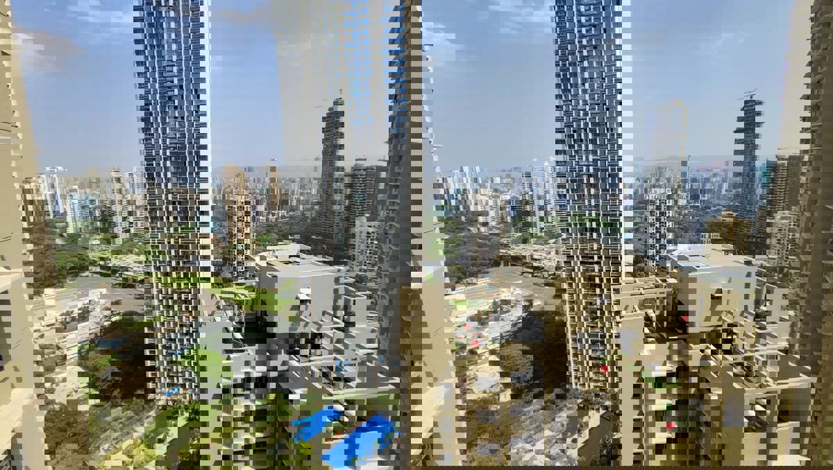 1 BHK + Study Room 650 Sq.Ft. Apartment in DSS Mahavir Majestik