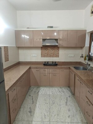 Kitchen in 2 BHK Builder Floor at Sector 46 – for Rent