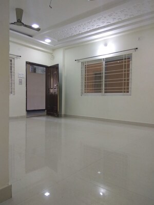 Room in 2 BHK Apartment at Kondapur – for Rent