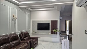 Kitchen in 3.5 BHK Builder Floor at DLF City Phase IV, Dlf Phase iv – for Rent