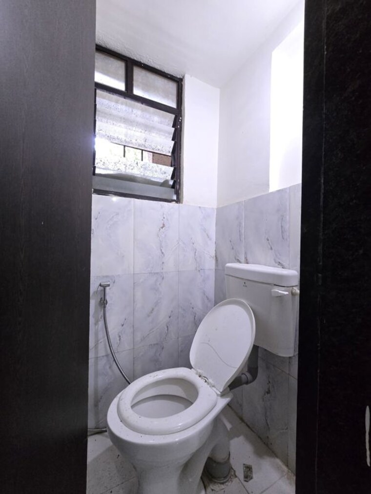 Bathroom, wadgaon sheri 1 Bedroom 610 Sq.Ft. Apartment In Wadgaon Sheri Pune 10228559