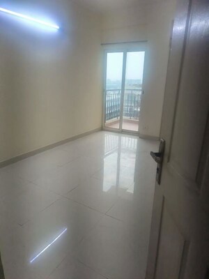 1 BHK Apartment For Rent in Maxblis Grand Wellington, Sector 75