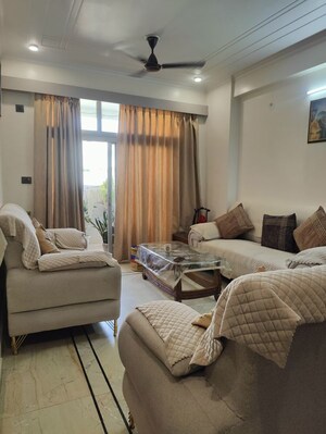 2 BHK Apartment For Sale in Mahagun Mansion I and II, Vaibhav Khand
