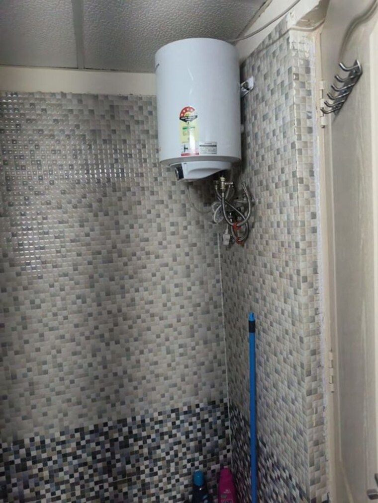 Bathroom, maxblis-grand-kingston 1 Bedroom 615 Sq.Ft. Apartment In Sector 75 Noida 10228635