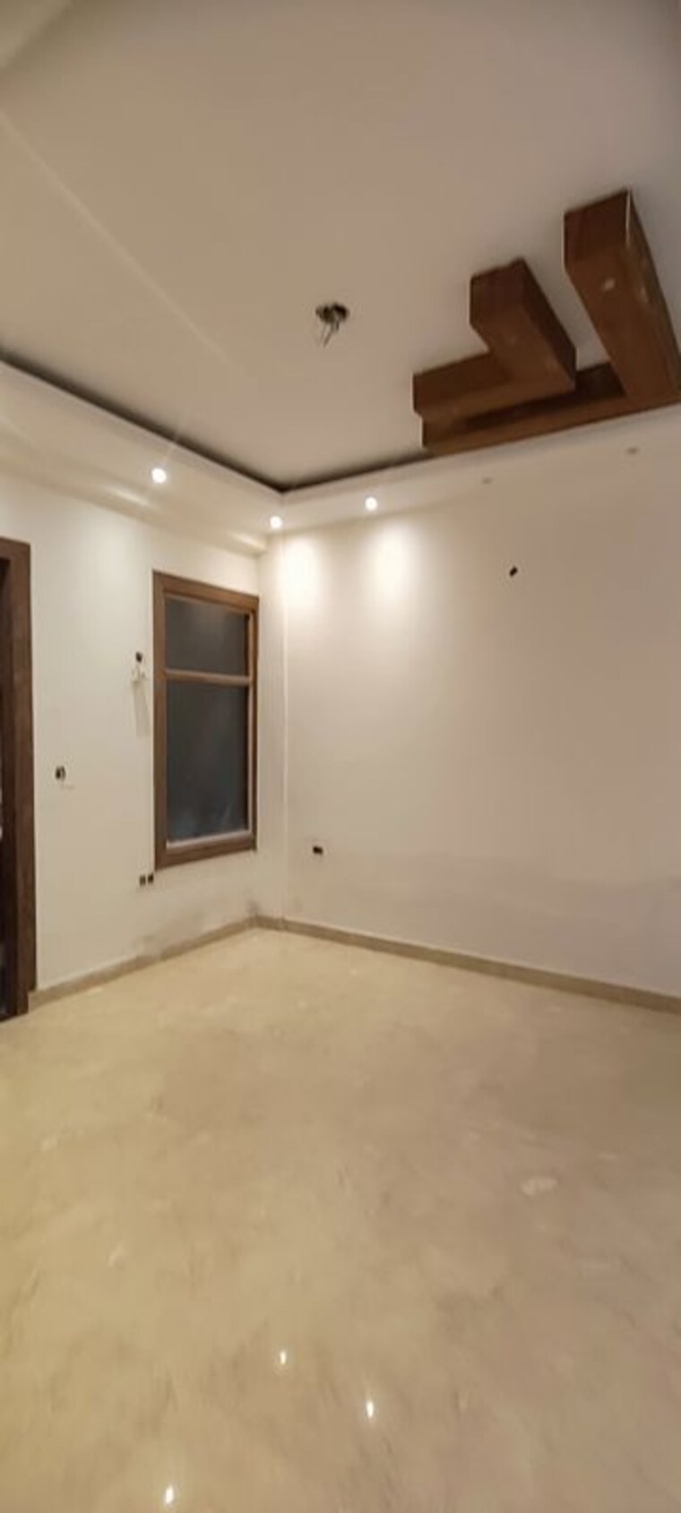 Room, sector 85 3 Bedroom 2700 Sq.Ft. Builder Floor In Sector 85 Faridabad 10228594