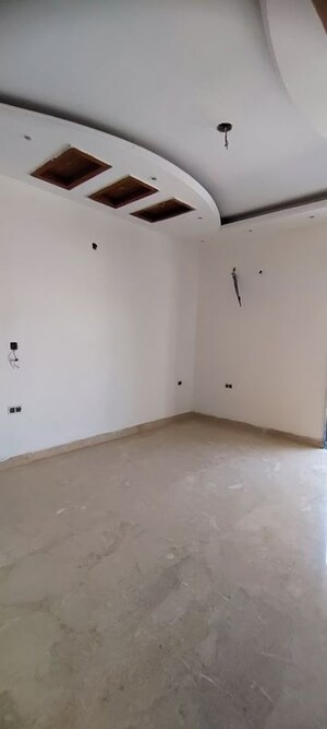 3 BHK Builder Floor For Rent in Sector 85