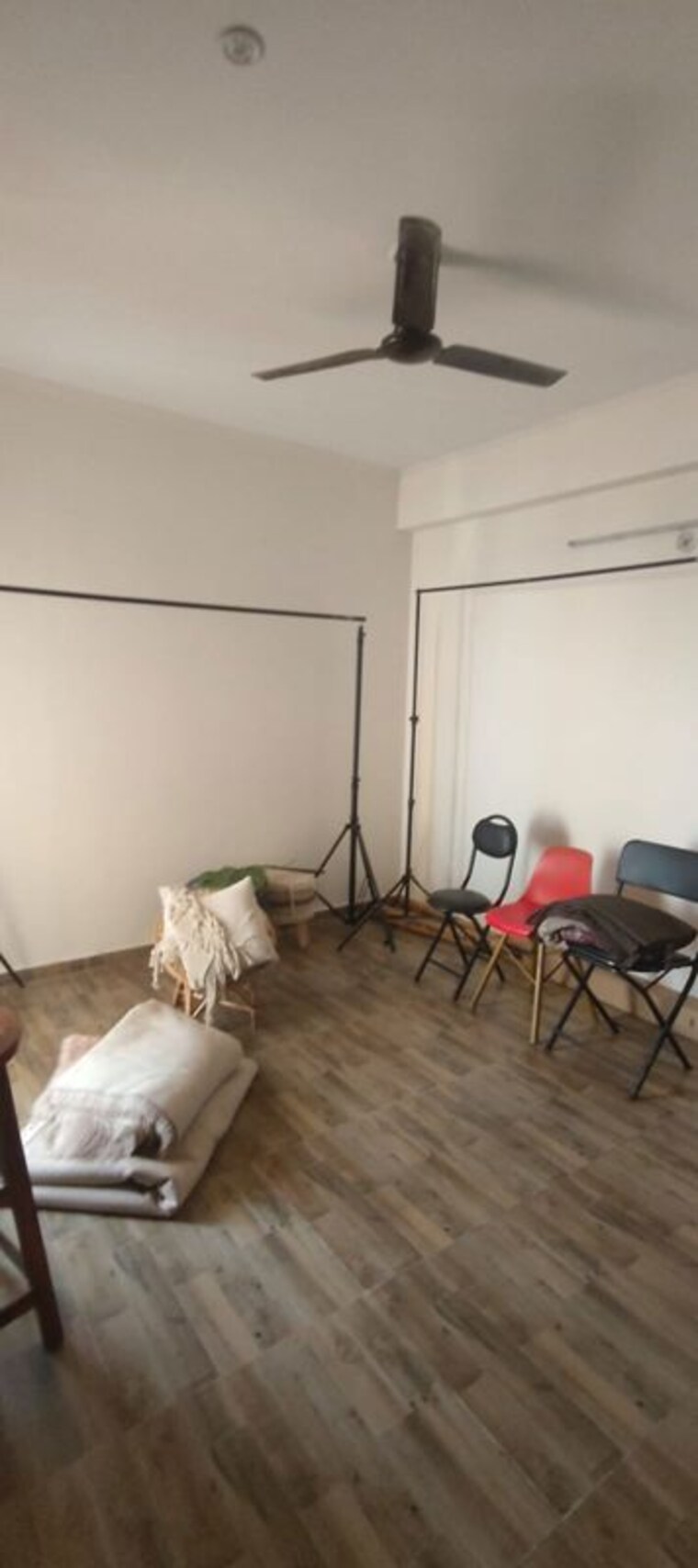 Living Room, mahagun-my-woods 2 Bedroom 945 Sq.Ft. Apartment In Sector 16c Greater Noida Greater Noida 10228662