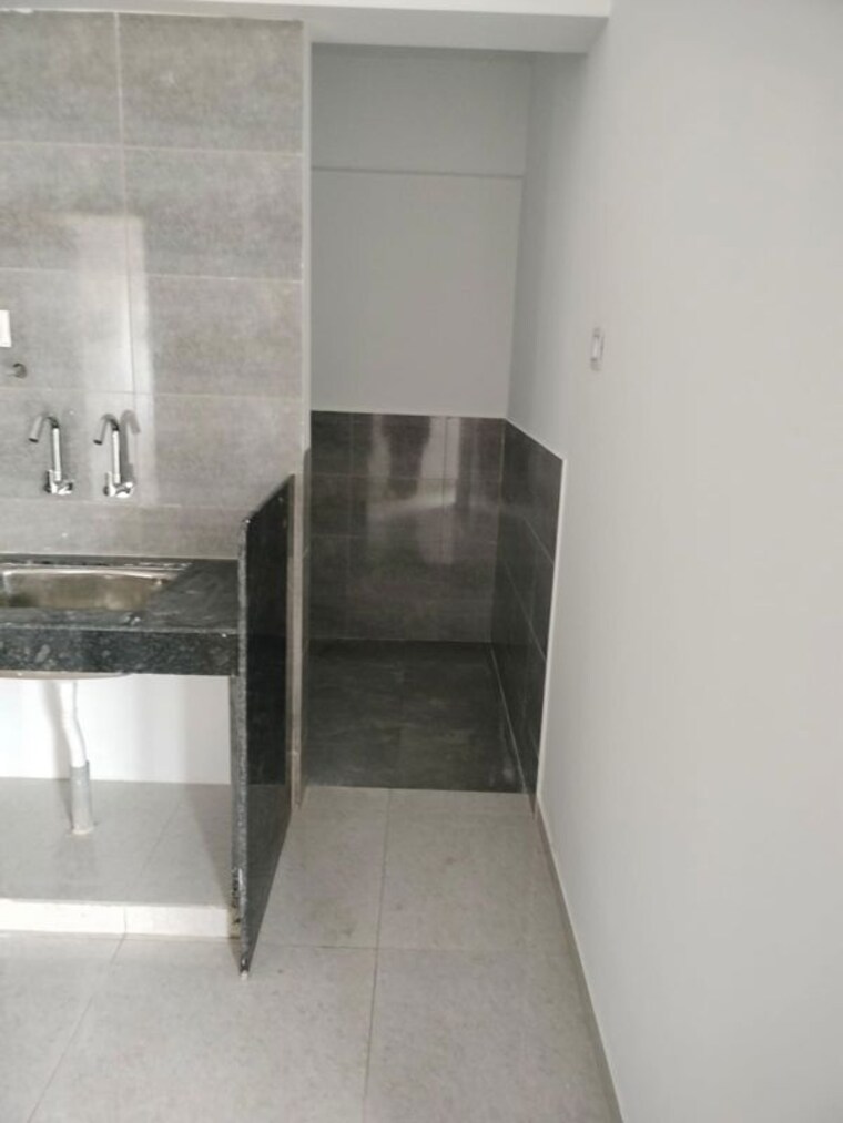 Kitchen, dhanashree-anand 2 Bedroom 1100 Sq.Ft. Apartment In Handewadi Pune 10209036