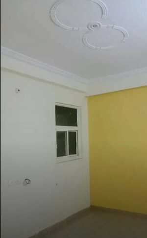 2 BHK Apartment For Rent in Husainganj