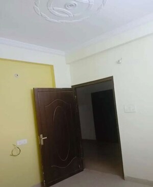 Utility Room in 2 BHK Apartment at Husainganj – for Rent