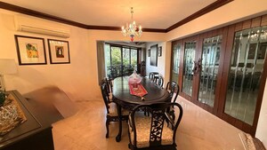 Dining area in 4 BHK Apartment at Juhu – for Rent
