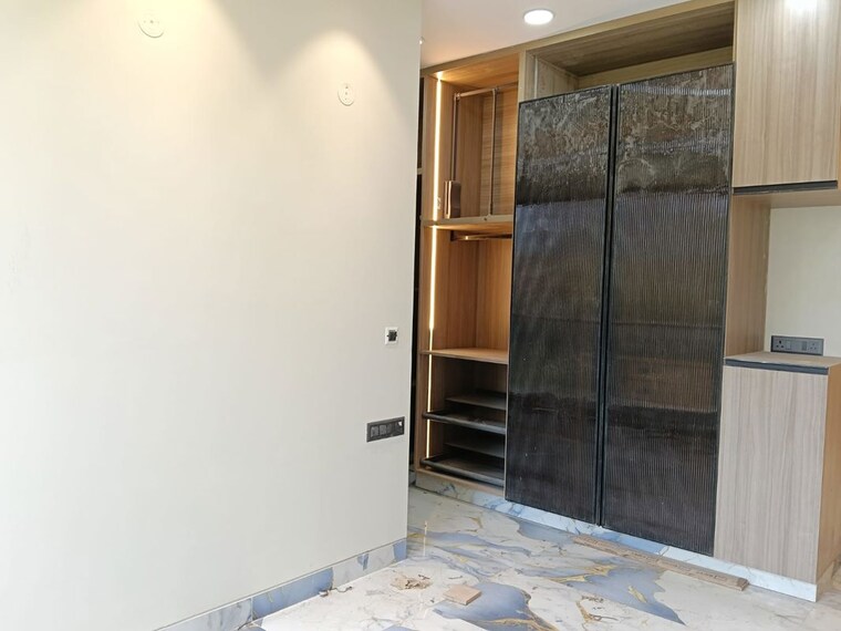 Room, amar colony 2 Bedroom 1000 Sq.Ft. Builder Floor In Amar Colony Delhi 10228701