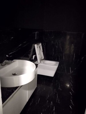 Attached Bathroom in  Office Space at Vijay Nagar – for Rent