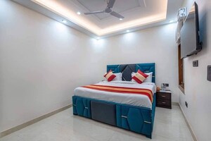 Bedroom in 3 BHK Apartment at Saket – for Rent