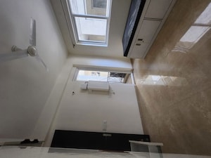 Bathroom in 2.5 BHK Builder Floor at Signature Global Park 4 and 5, Sohna Sector 36 – for Rent