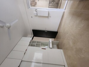 Bathroom in 2.5 BHK Builder Floor at Signature Global Park 4 and 5, Sohna Sector 36 – for Rent