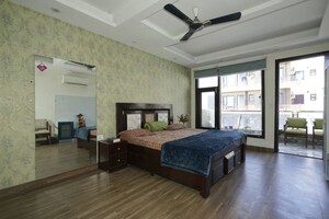 Bedroom in 4 BHK Builder Floor at South City 2 – for Rent