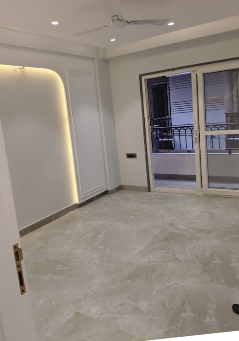 Room, chattarpur 4 Bedroom 200 Sq.Yd. Builder Floor In Chattarpur Delhi 10228756