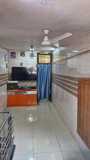 Kitchen in 1 BHK Villa at Chembur Colony – for Rent