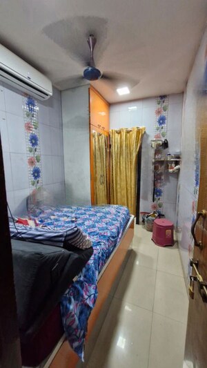 Bedroom in 1 BHK Villa at Chembur Colony – for Rent