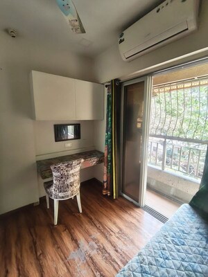 Bedroom in 2 BHK Apartment at Brahmand – for Rent