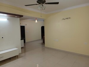 Room in 3 BHK Apartment at Brio Lake Breeze, Hebbal Kempapura – for Sale