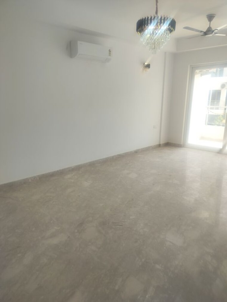 Room, ss-linden 4 Bedroom 2700 Sq.Ft. Builder Floor In Sector 84 Gurgaon 10228782