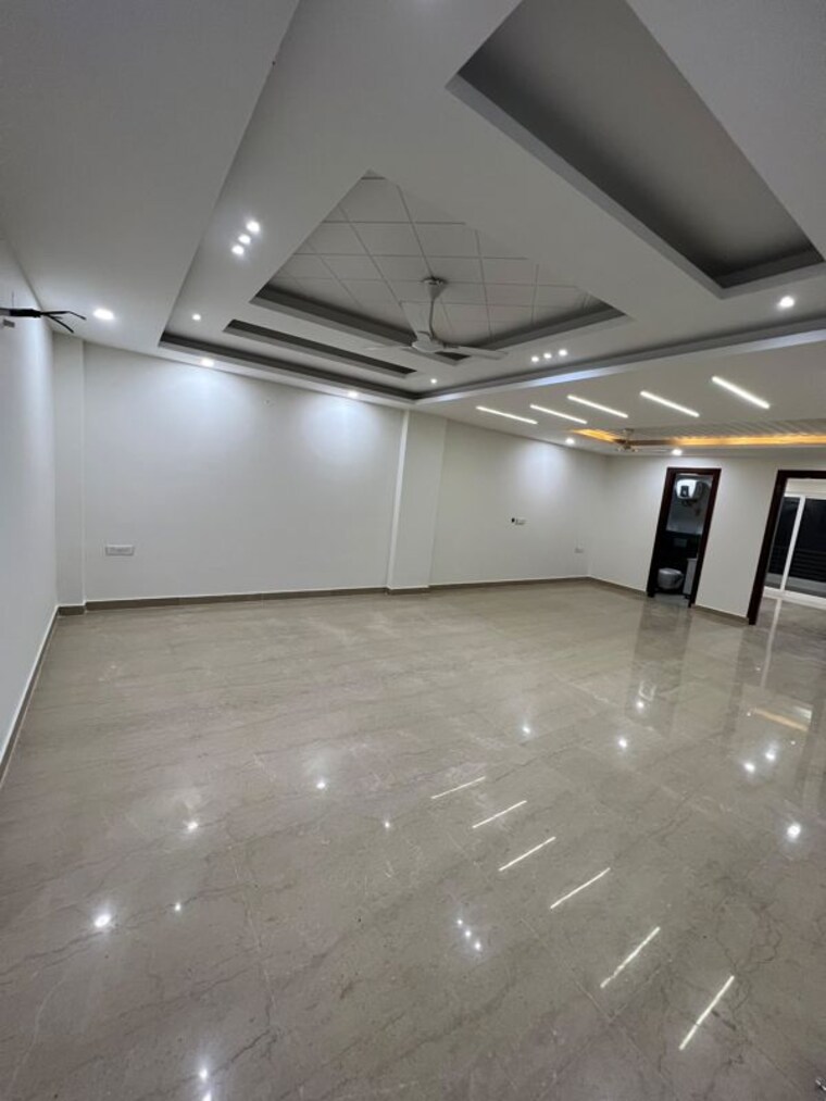 Room, inder enclave 3 Bedroom 1500 Sq.Ft. Apartment In Inder Enclave Delhi 10228737