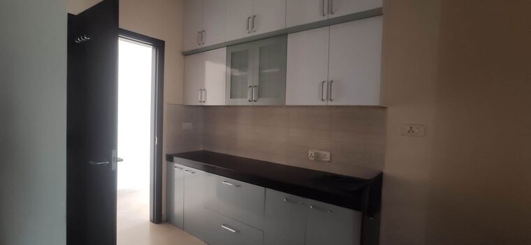 Kitchen, oberoi-exquisite-goregaon 3 Bedroom 1600 Sq.Ft. Apartment In Goregaon East Mumbai 10228790