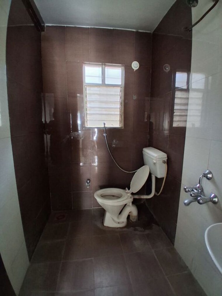 Bathroom, soba-optima-apartment 2 Bedroom 840 Sq.Ft. Apartment In Anand Nagar Pune 10228787