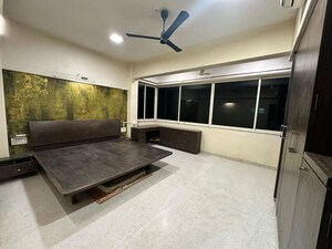 Room in 2 BHK Apartment at Koregaon Park – for Rent