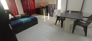 Room in 2 BHK Apartment at Seawoods Sector 42a – for Rent